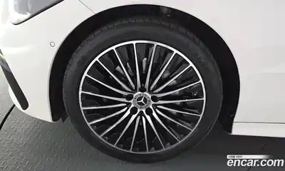 Mercedes-Benz CLE-Class 2024 2.0 Автомат в Москве № 409359, миниатюра 5