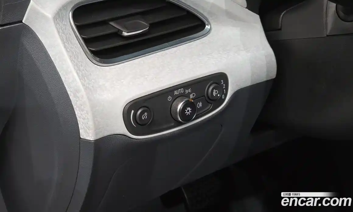 Chevrolet Bolt EV 2018 0.2 Автомат в Москве № 40969, фото 15