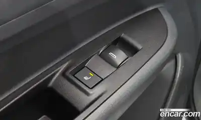 Chevrolet Bolt EV 2018 0.2 Автомат в Москве № 40969, миниатюра 3