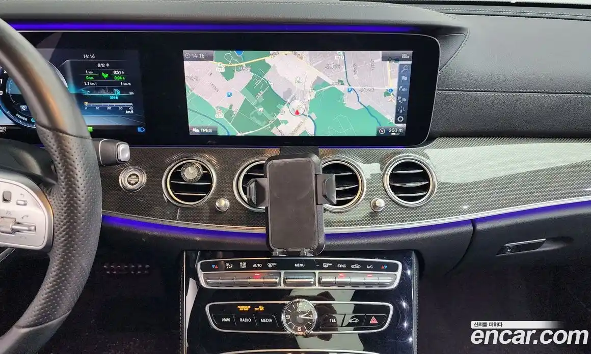 Mercedes-Benz E-Class 2019 2.0 Автомат в Москве № 410216, фото 14