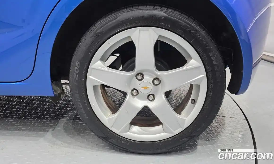 Chevrolet Aveo 2014 1.6 Автомат в Москве № 41876, фото 14