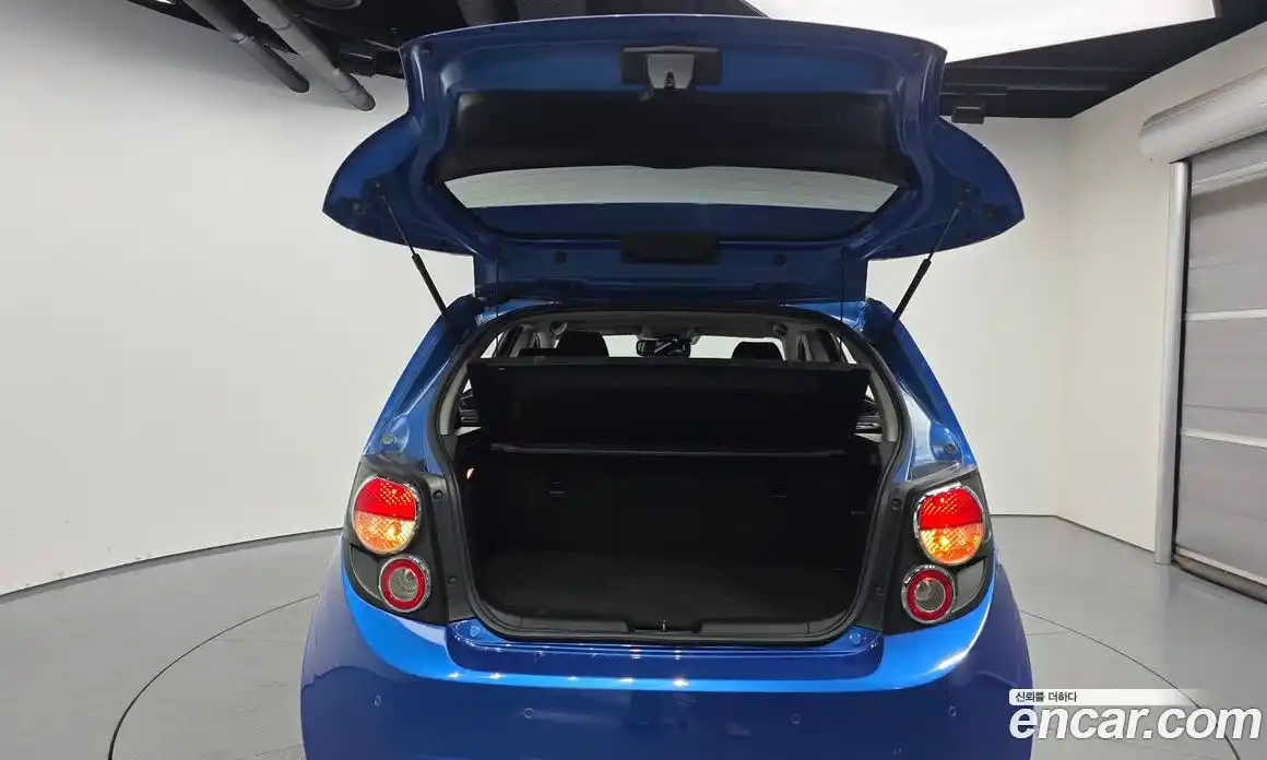 Chevrolet Aveo 2014 1.6 Автомат в Москве № 41876, фото 16