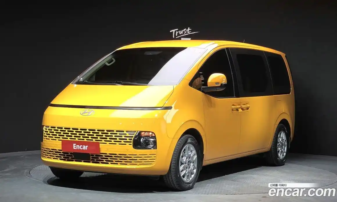 Hyundai Staria 2025 1.6 Автомат в Москве № 45842, фото 3