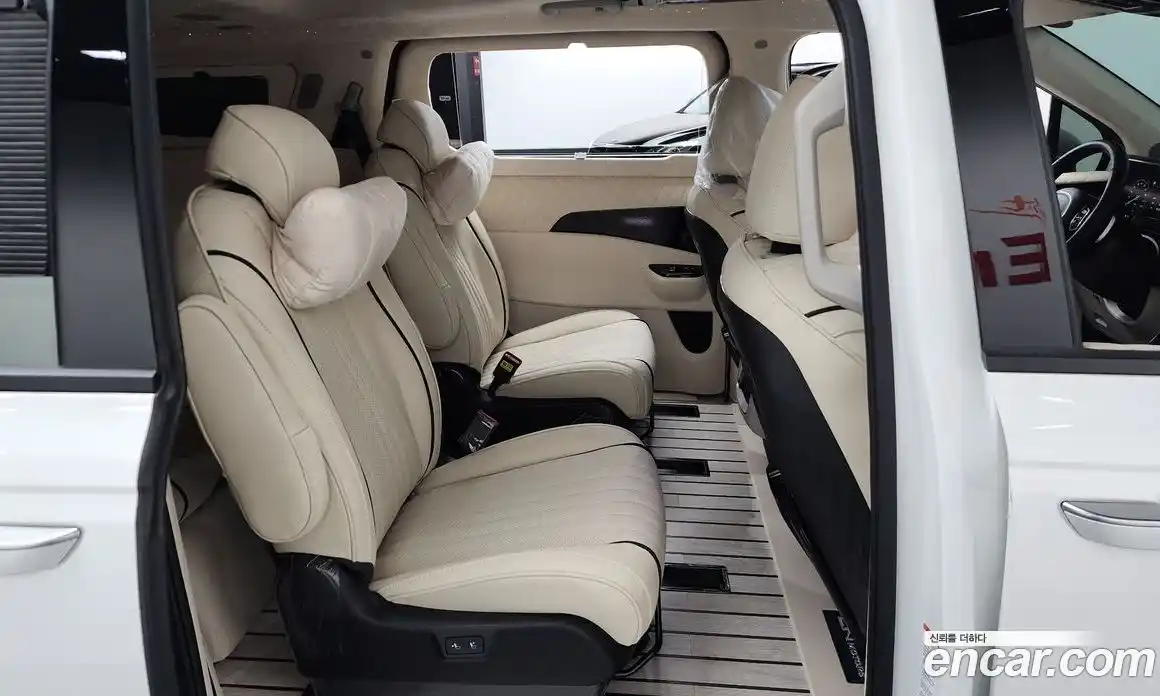 Kia Canival 2022 2.2 Автомат в Москве № 51406, фото 18