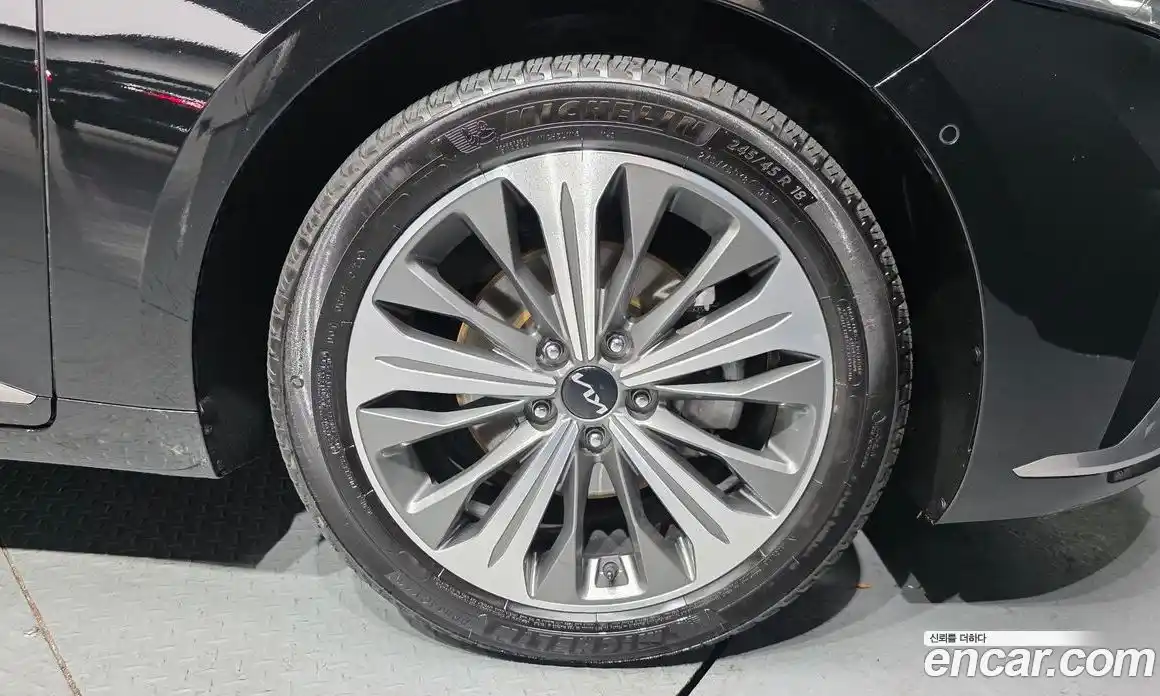 Kia K8 2024 1.6 Автомат в Москве № 52625, фото 1