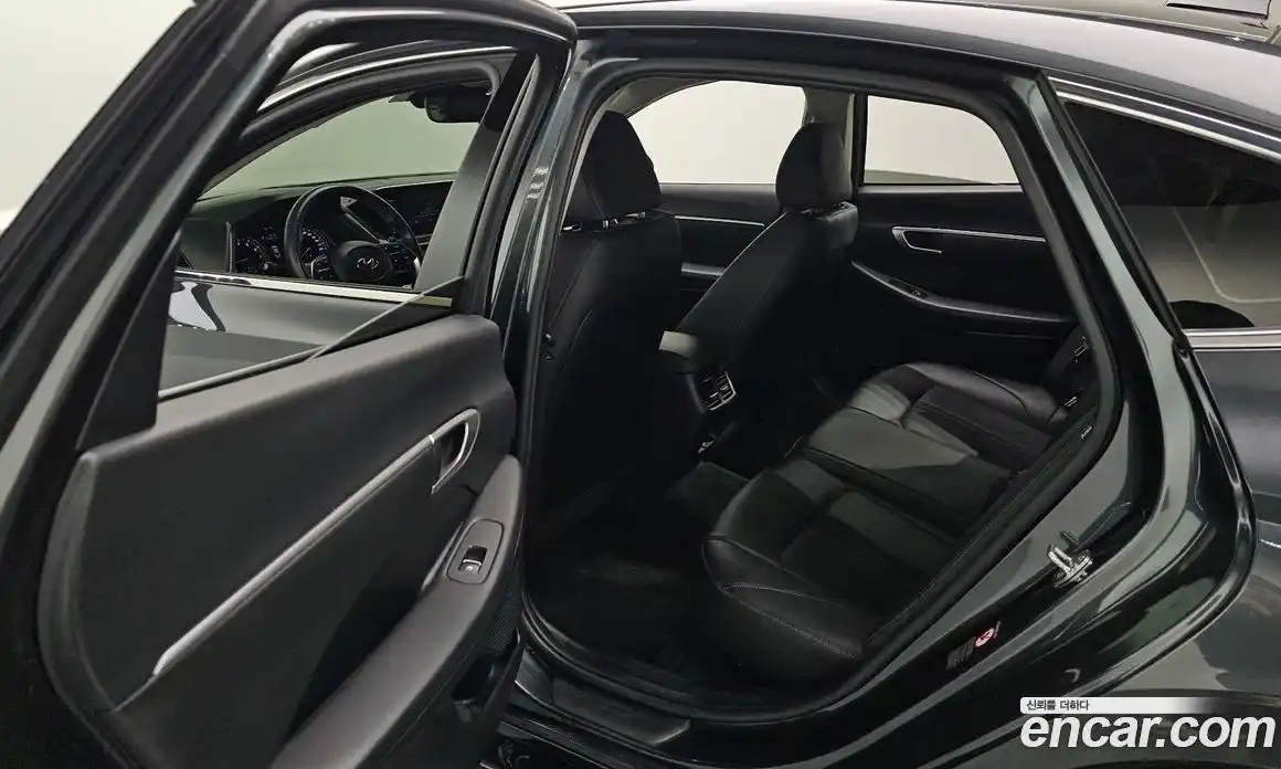 Hyundai Sonata 2022 2.0 Автомат в Москве № 5309, фото 17