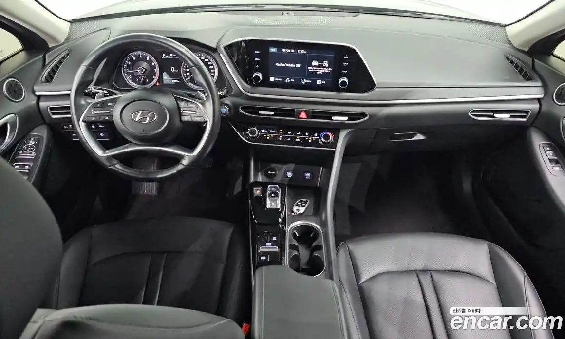 Hyundai Sonata 2022 2.0 Автомат в Москве № 5309, фото 19