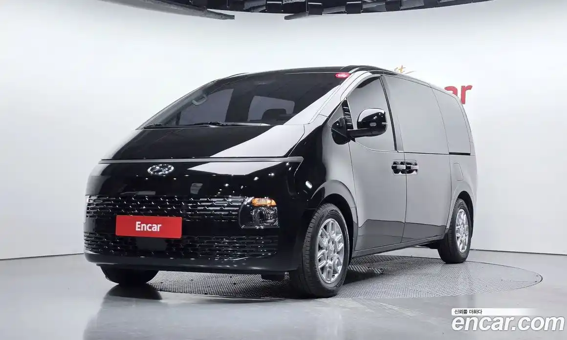 Hyundai Staria 2022 2.2 Автомат в Москве № 8233, фото 1