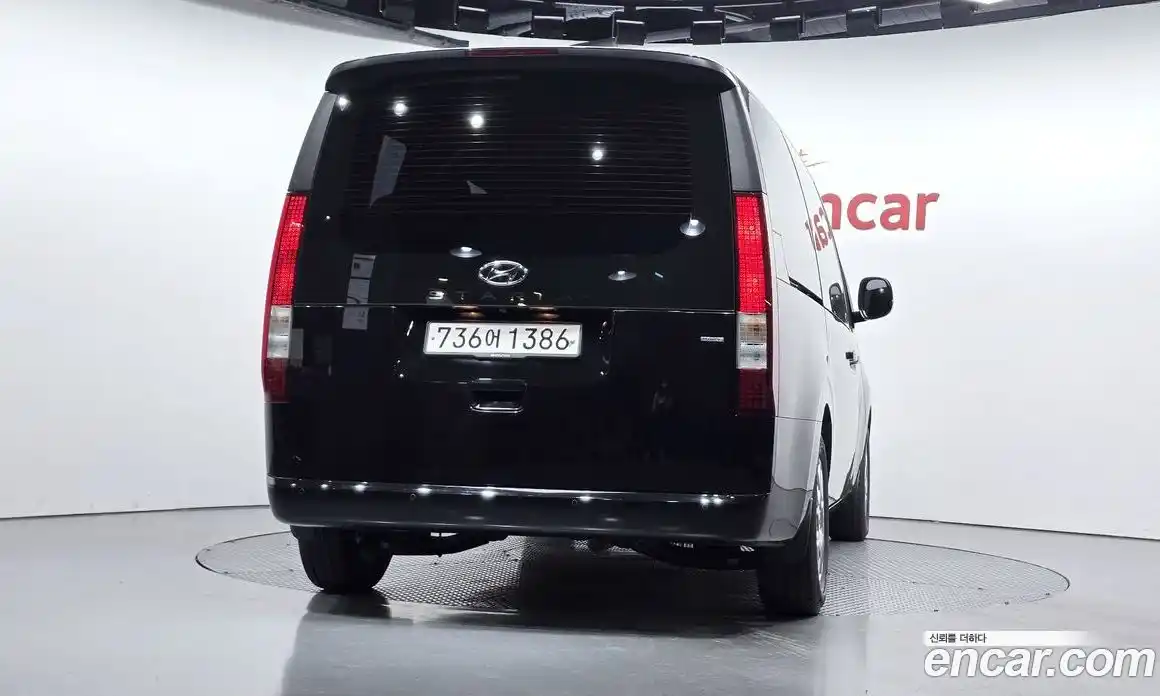 Hyundai Staria 2022 2.2 Автомат в Москве № 8233, фото 4