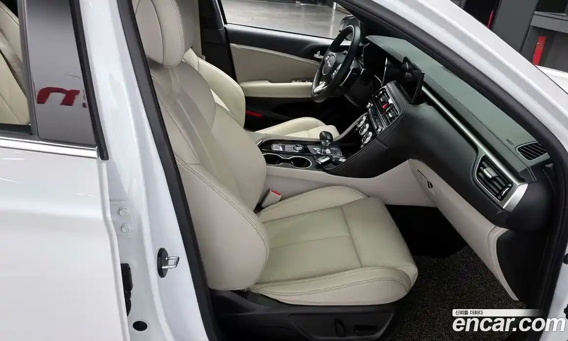 Genesis G70 2023 2.0 Автомат в Москве № 84366, фото 10