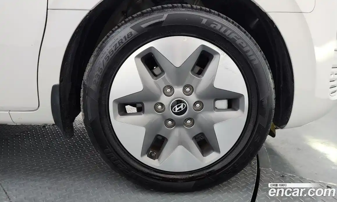 Hyundai Staria 2025 1.6 Автомат в Москве № 10424, фото 13