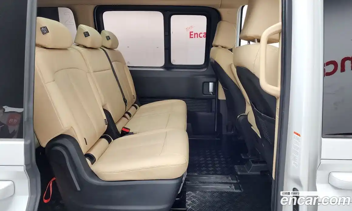 Hyundai Staria 2025 1.6 Автомат в Москве № 10424, фото 2