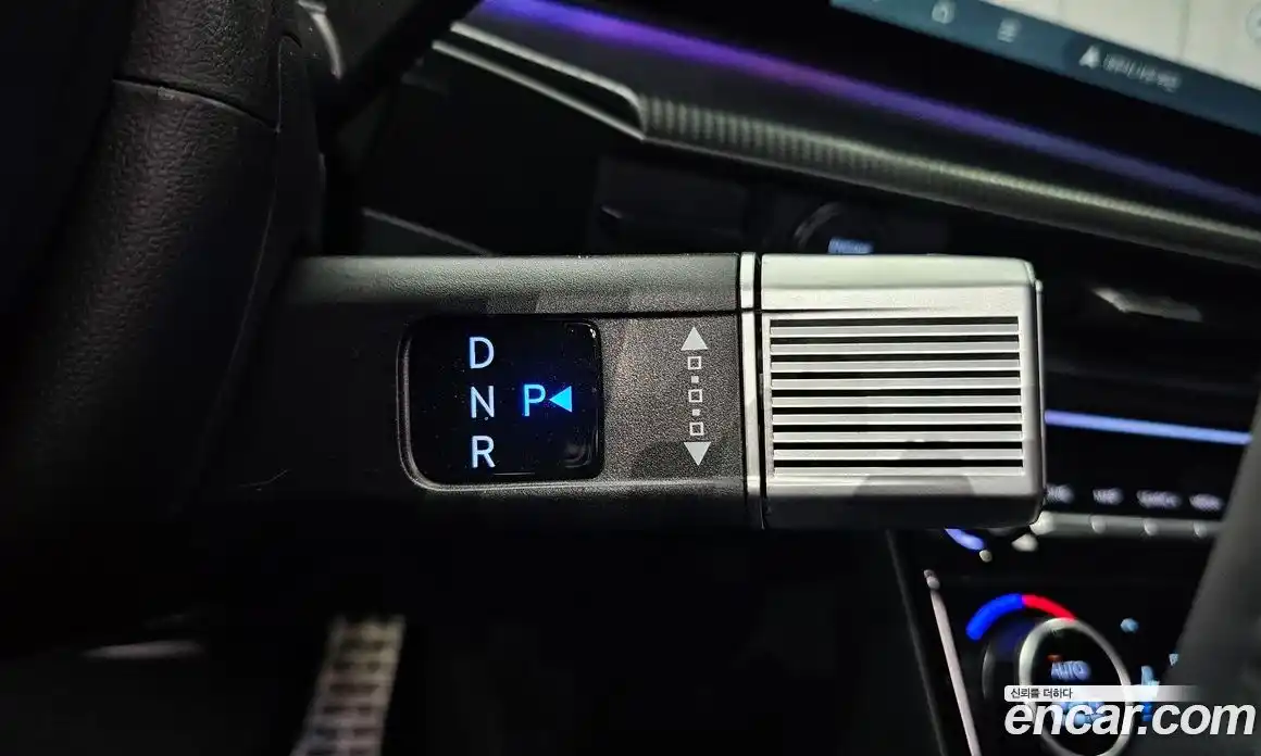 Hyundai Santa Fe 2024 1.6 Автомат в Москве № 107828, фото 9