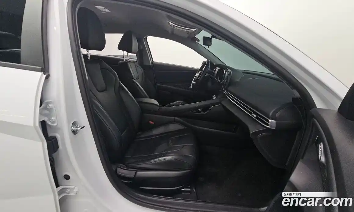 Hyundai Avante 2022 1.6 Автомат в Москве № 108107, фото 18