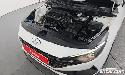 Hyundai Avante 2022 1.6 Автомат в Москве № 108107, миниатюра 5