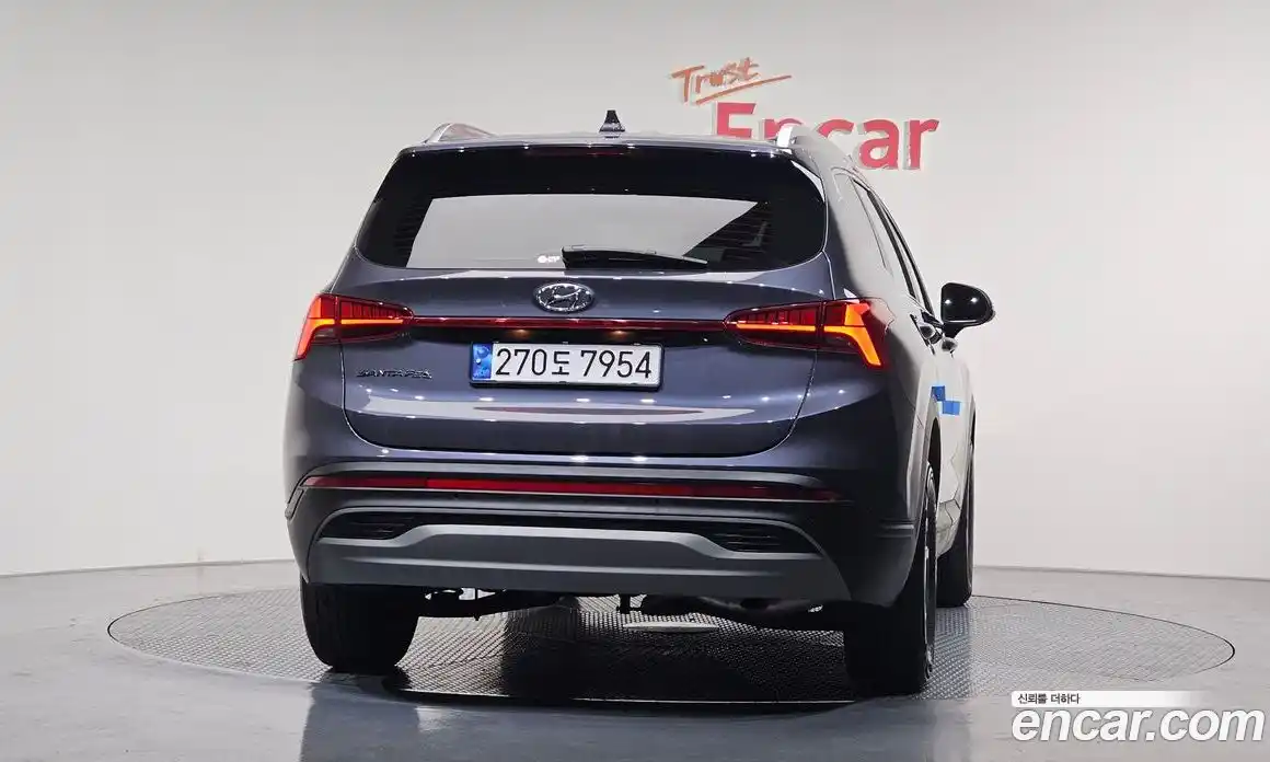 Hyundai Santa Fe 2023 1.6 Автомат в Москве № 108277, фото 11