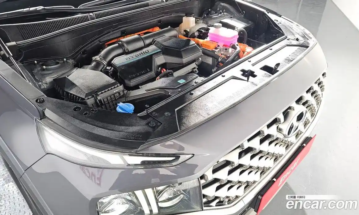 Hyundai Santa Fe 2023 1.6 Автомат в Москве № 108277, фото 5