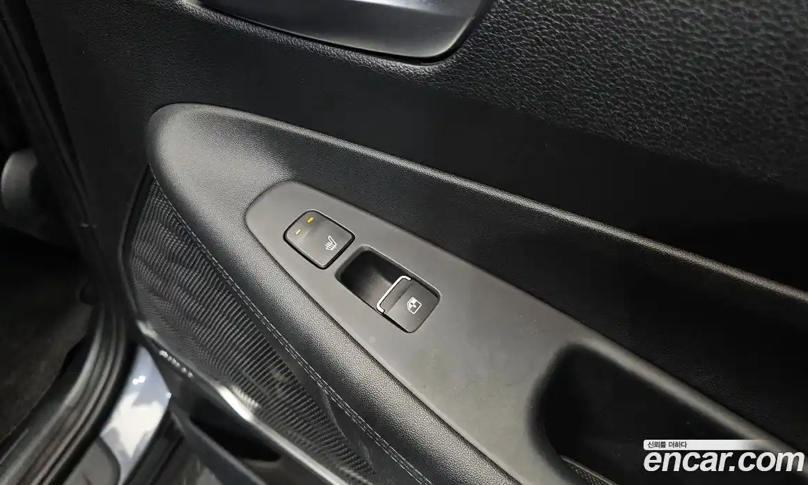 Hyundai Santa Fe 2023 1.6 Автомат в Москве № 108277, фото 8