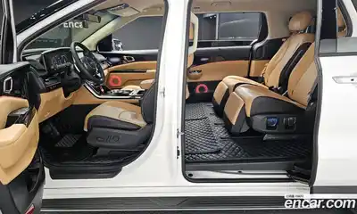 Kia Canival 2023 2.2 Автомат в Москве № 11253, миниатюра 10