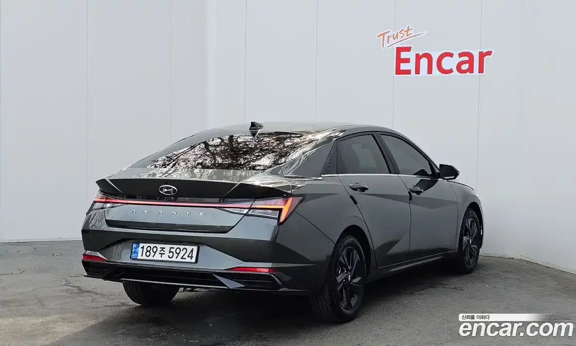 Hyundai Avante 2023 1.6 Автомат в Москве № 112745, фото 13