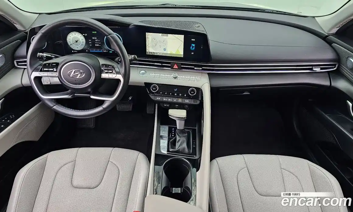 Hyundai Avante 2023 1.6 Автомат в Москве № 112745, фото 15