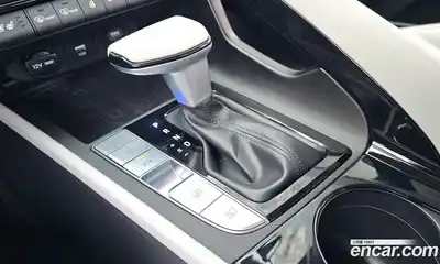 Hyundai Avante 2023 1.6 Автомат в Москве № 112745, миниатюра 5