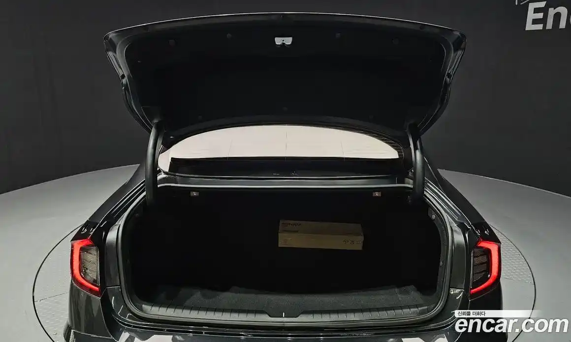 Hyundai Sonata 2022 1.6 Автомат в Москве № 113459, фото 14