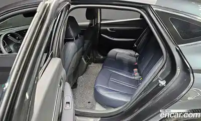 Hyundai Sonata 2022 1.6 Автомат в Москве № 113459, миниатюра 3