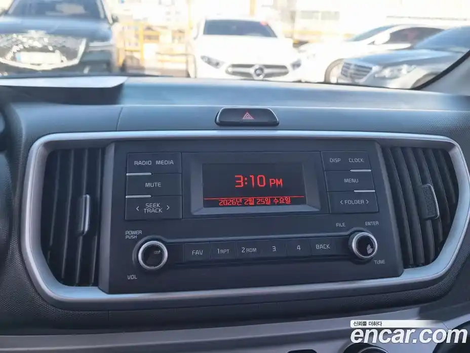 Kia Ray 2022 1.0 Автомат в Москве № 120090, фото 11