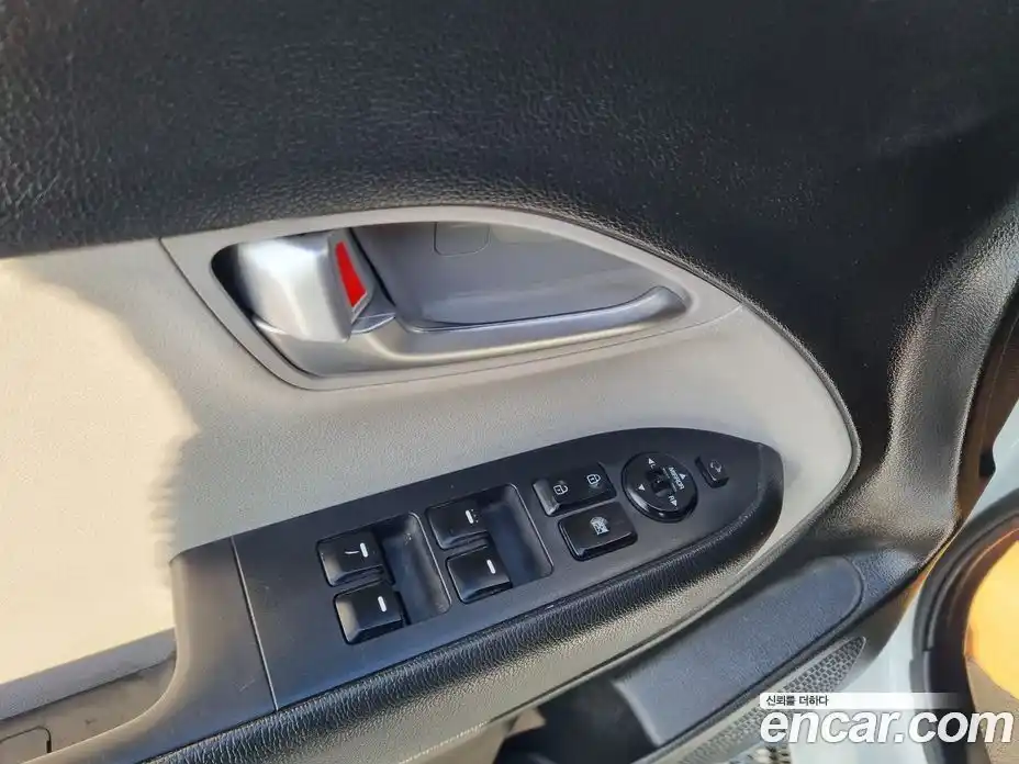 Kia Ray 2022 1.0 Автомат в Москве № 120090, фото 17