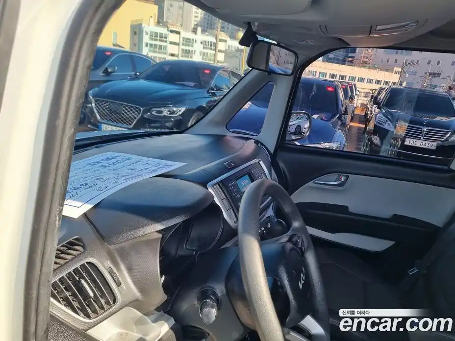 Kia Ray 2022 1.0 Автомат в Москве № 120090, фото 19