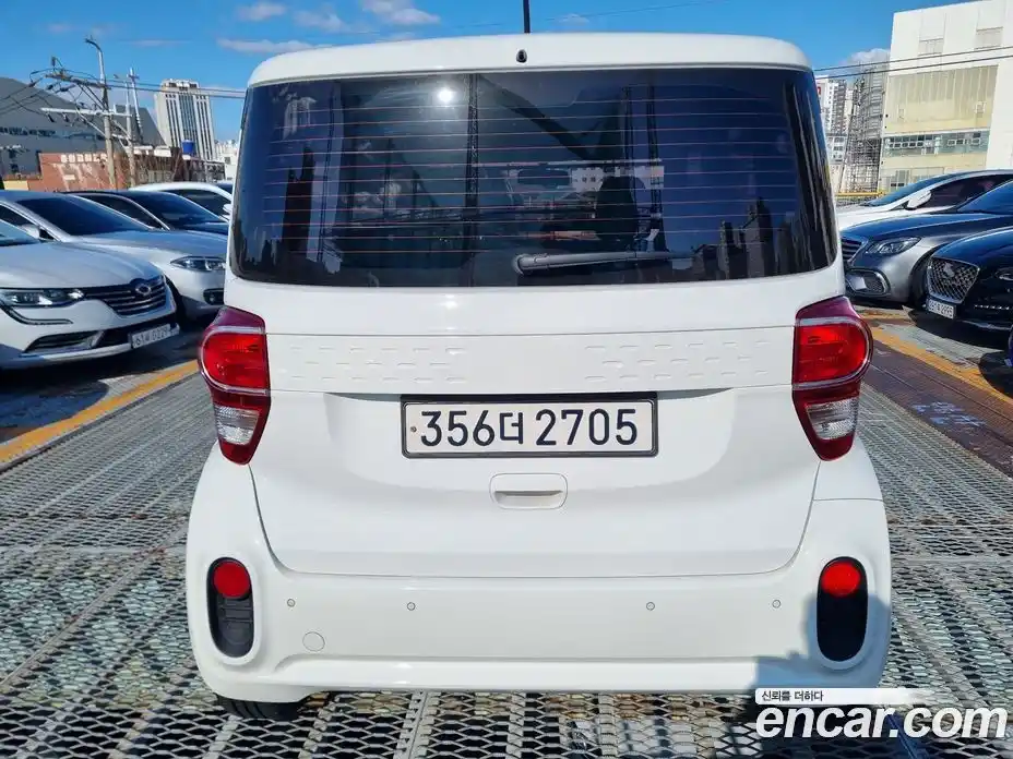 Kia Ray 2022 1.0 Автомат в Москве № 120090, фото 4