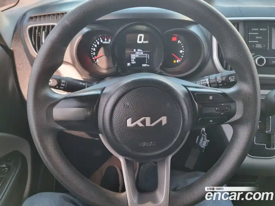 Kia Ray 2022 1.0 Автомат в Москве № 120090, фото 9