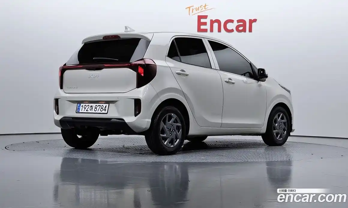 Kia Morning 2024 1.0 Автомат в Москве № 120680, фото 17