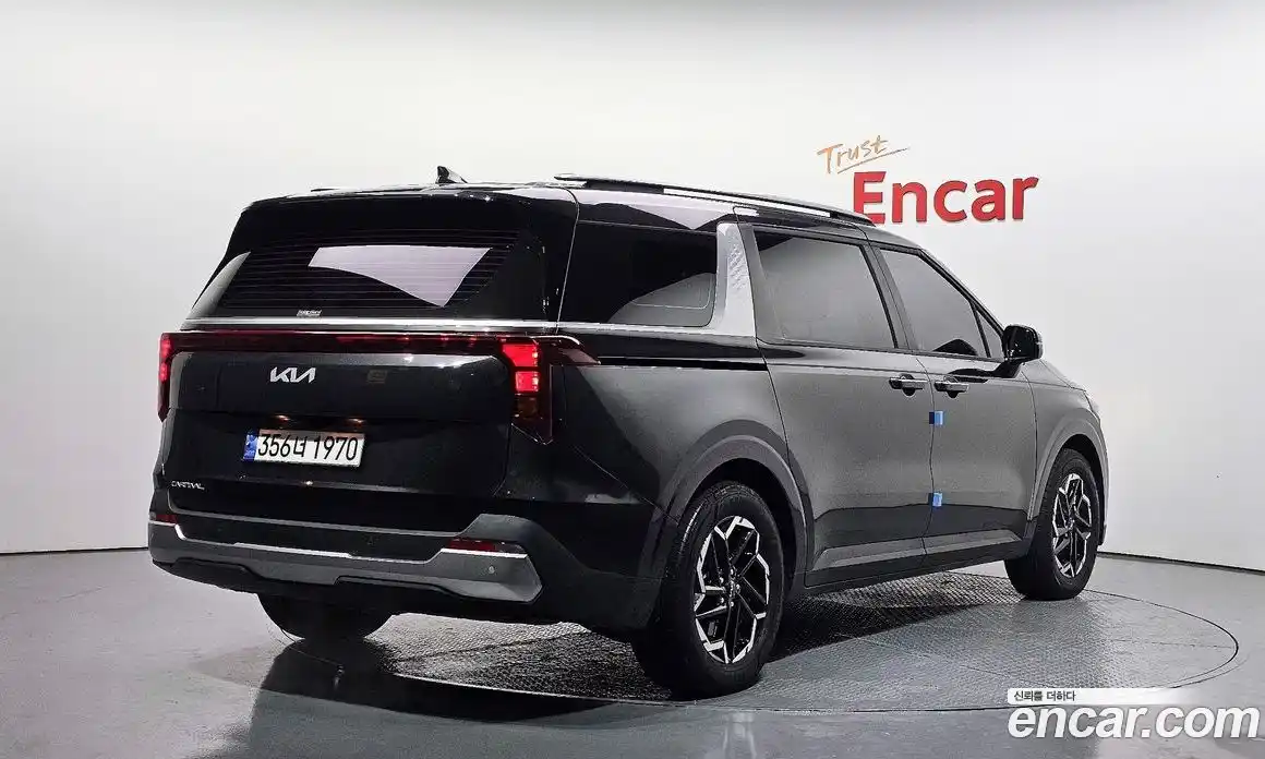 Kia Canival 2024 3.5 Автомат в Москве № 12107, фото 18