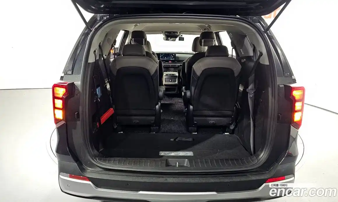 Kia Canival 2024 3.5 Автомат в Москве № 12107, фото 7