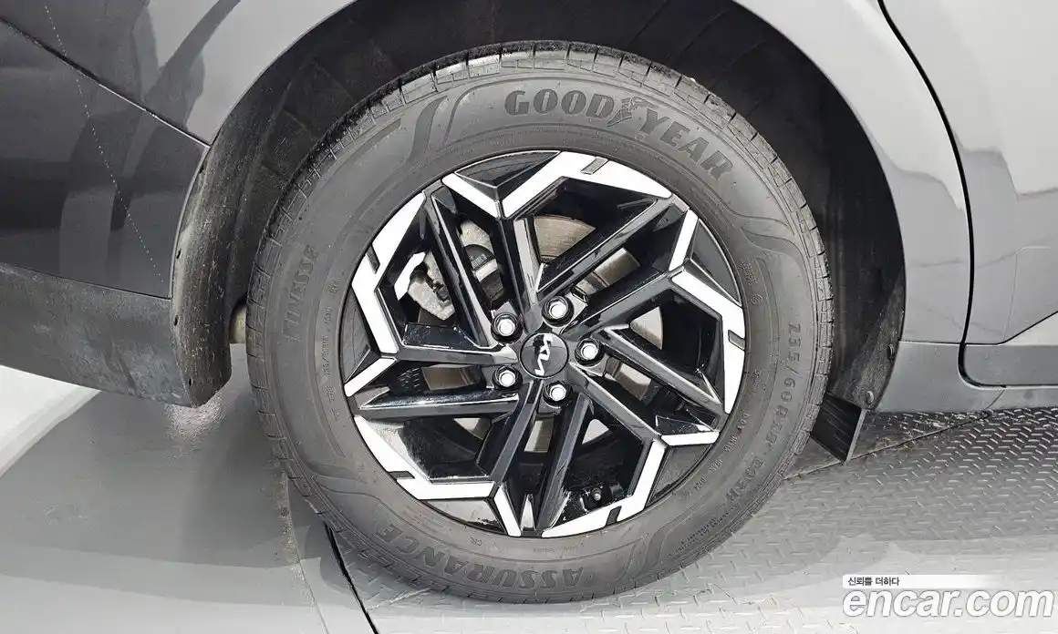 Kia Canival 2024 3.5 Автомат в Москве № 12107, фото 8