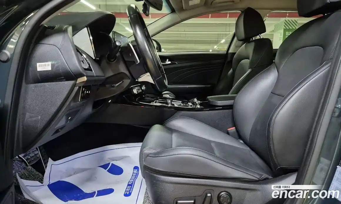 Kia Stinger 2023 2.5 Автомат в Москве № 121886, фото 17