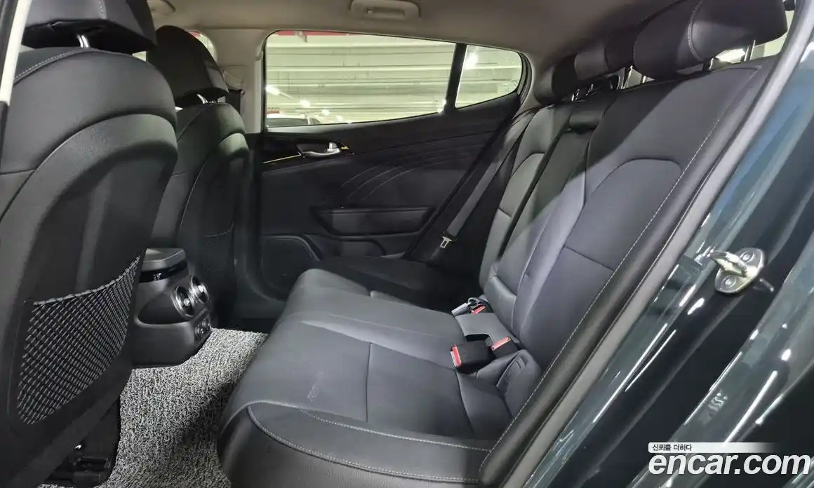 Kia Stinger 2023 2.5 Автомат в Москве № 121886, фото 18