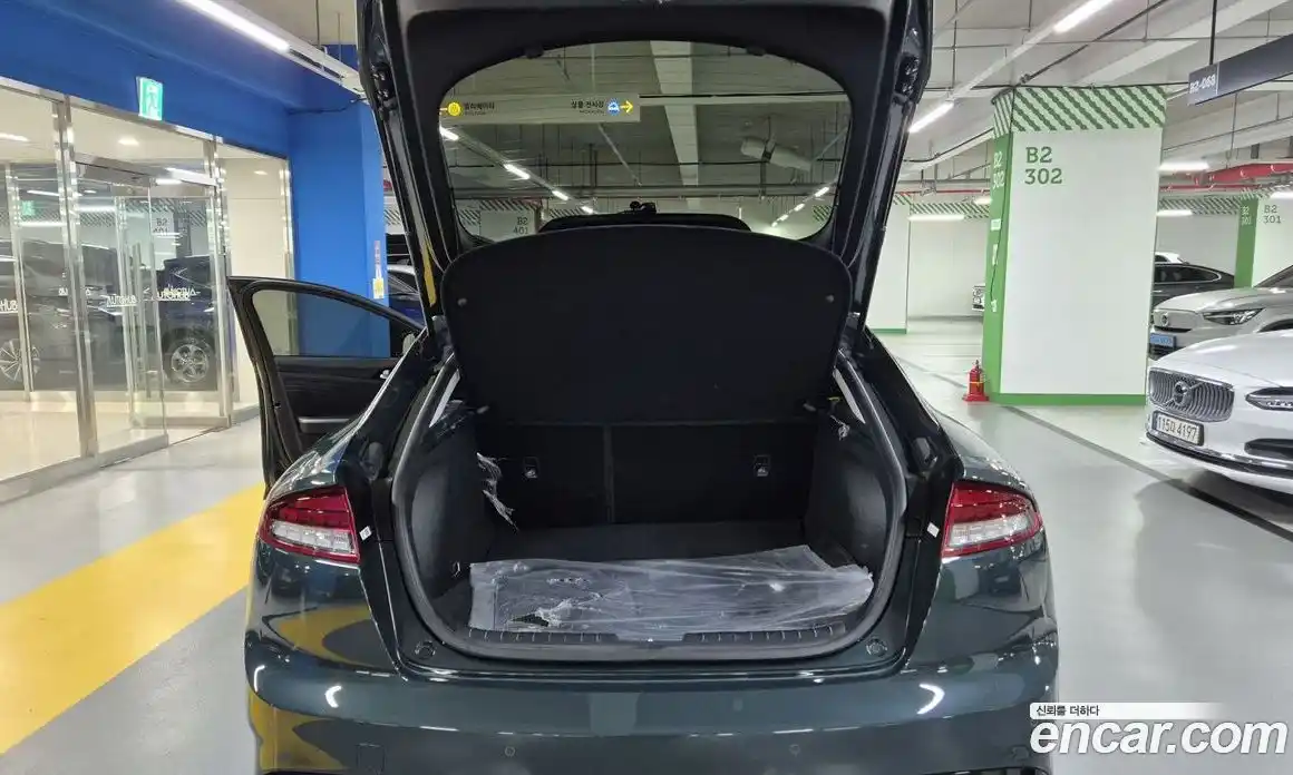 Kia Stinger 2023 2.5 Автомат в Москве № 121886, фото 19