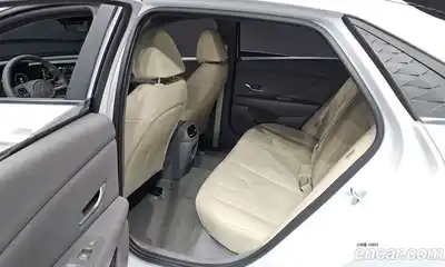 Hyundai Avante 2024 1.6 Автомат в Москве № 123523, миниатюра 12