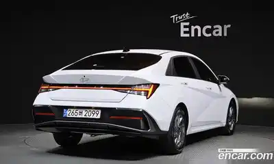 Hyundai Avante 2024 1.6 Автомат в Москве № 123523, миниатюра 2