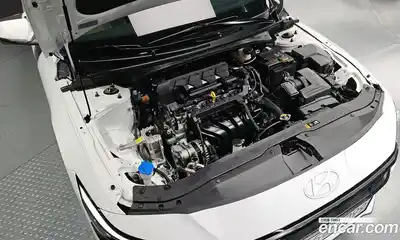 Hyundai Avante 2024 1.6 Автомат в Москве № 123523, миниатюра 6