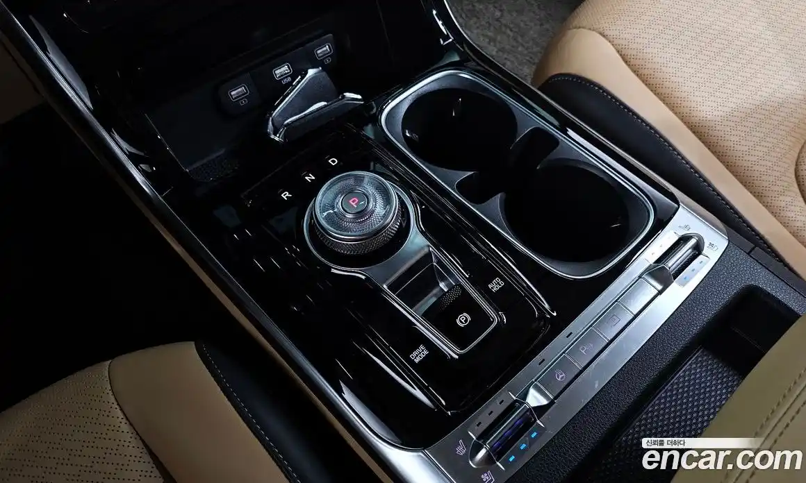 Kia Canival 2023 3.5 Автомат в Москве № 124262, фото 14