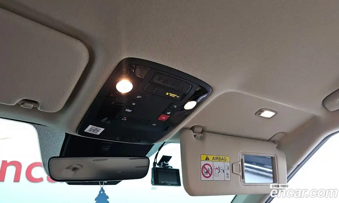 Kia Canival 2023 3.5 Автомат в Москве № 124262, фото 9