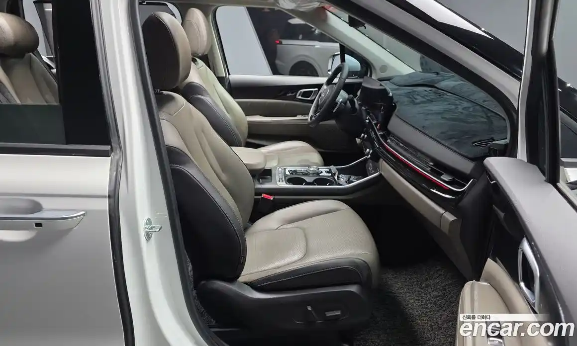 Kia Canival 2025 2.2 Автомат в Москве № 124354, фото 12