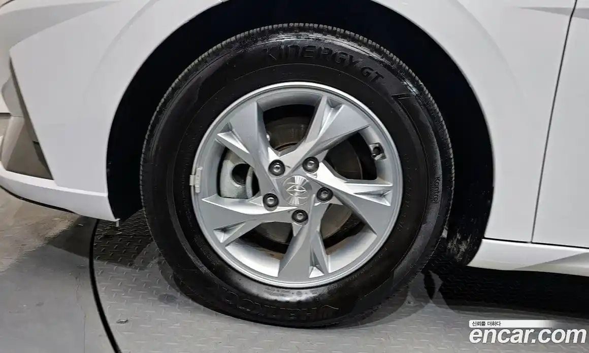 Hyundai Avante 2021 1.6 Автомат в Москве № 128619, фото 17