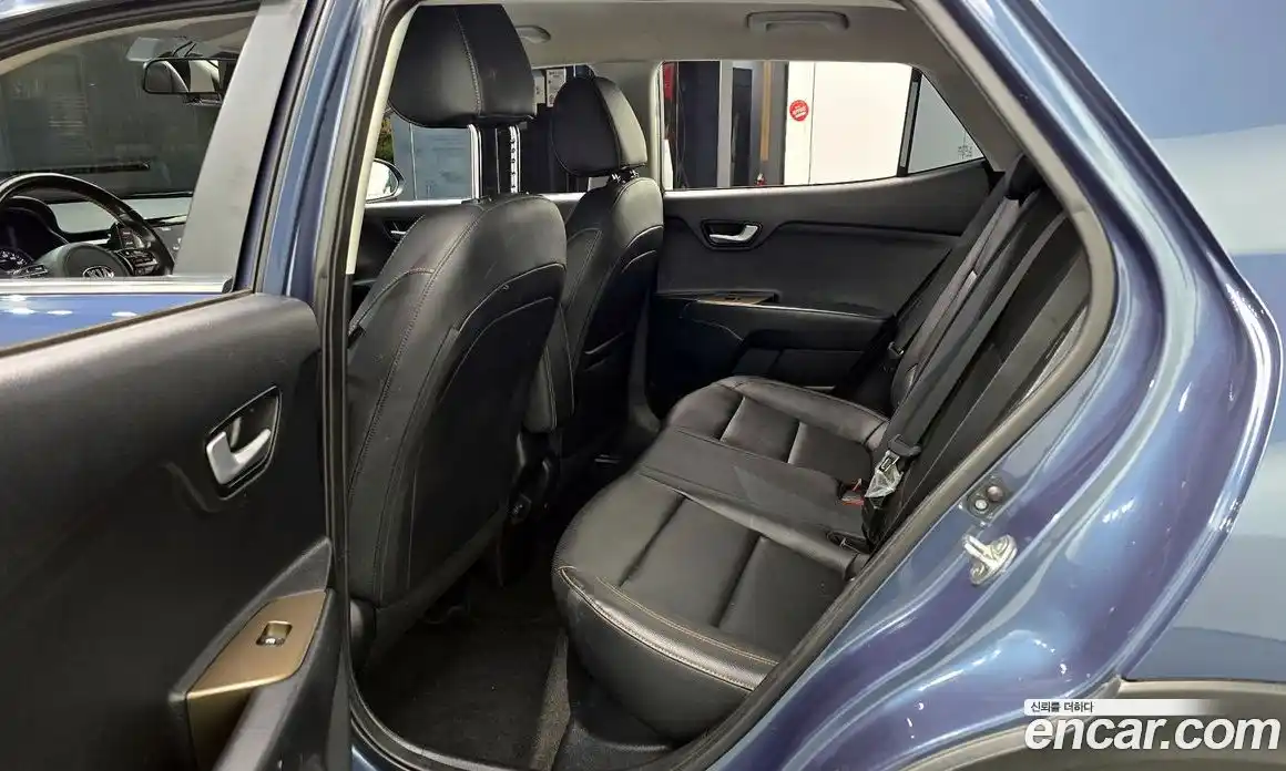 Kia Stonic 2018 1.4 Автомат в Москве № 131550, фото 13