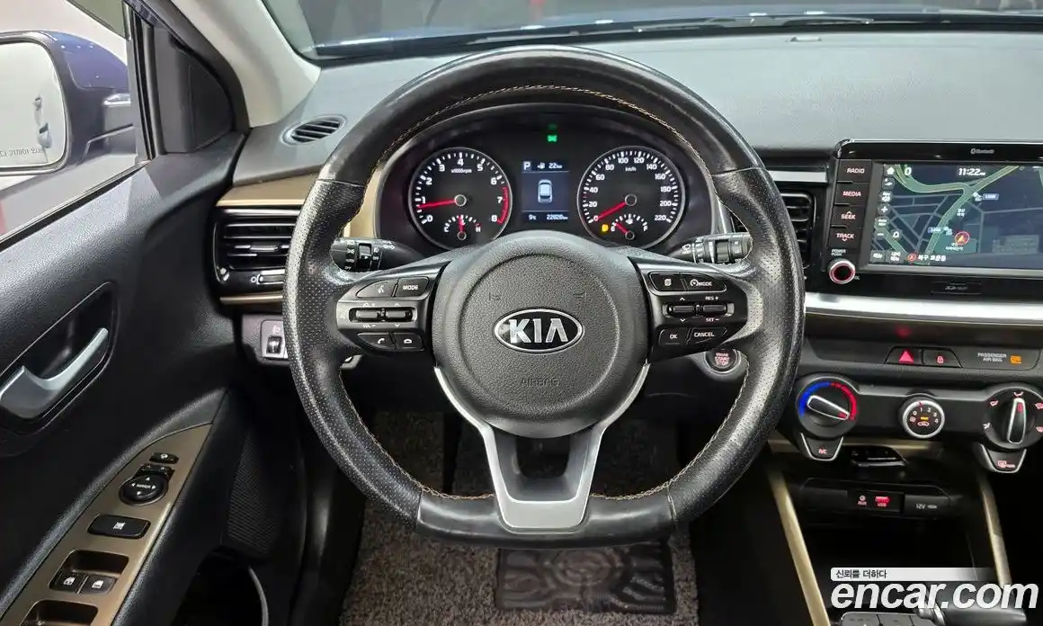 Kia Stonic 2018 1.4 Автомат в Москве № 131550, фото 14