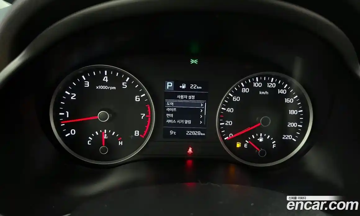 Kia Stonic 2018 1.4 Автомат в Москве № 131550, фото 8